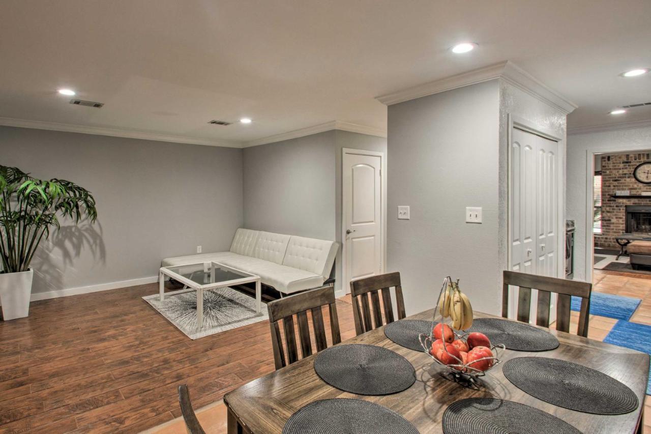 2-Story Pensacola Home With Game Room And Private Yard Esterno foto